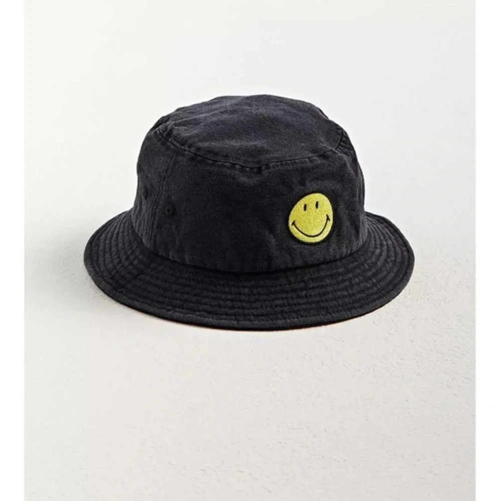 Urban Outfitters Smiley Black Bucket Hat